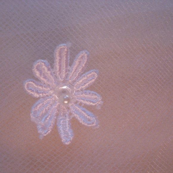 Two Tier Fingertip Bridal Veil with Lace